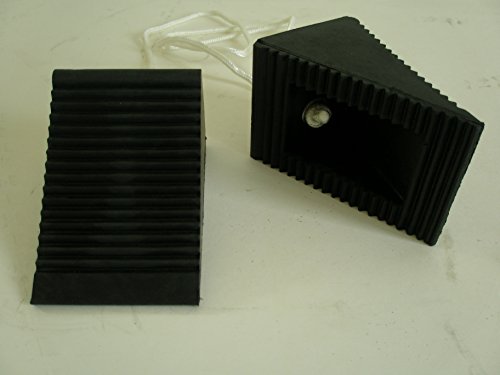 Load image into Gallery viewer, Shop Tuff STF-532RCP Compact Rubber Wheel Chock Pair
